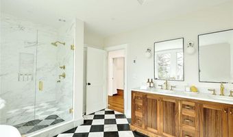 53 Jennys Ln, Barrington, RI 02806