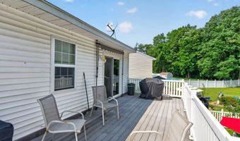 37 Wicken Sq, Albany, NY 12205