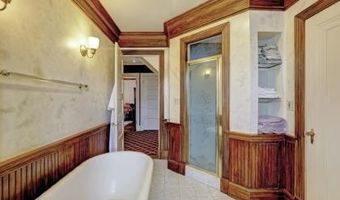 211 Cedar Ave, Allenhurst, NJ 07711