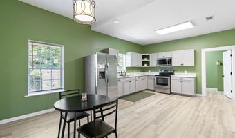 211 S Presley St, Atmore, AL 36502