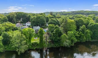 38 Newbury St, Auburn, ME 04210