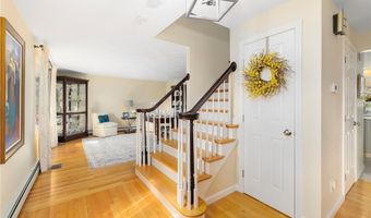 8 Princess Pine Rd, Lincoln, RI 02865