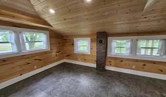 3073 State Highway WW, Aurora, MO 65605