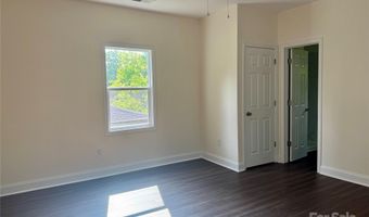 16 Cherry St, Badin, NC 28001