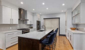 657 Greenslate Dr SE, Ada, MI 49301