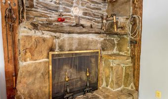 88 Harriman Hill Rd, Raymond, NH 03077