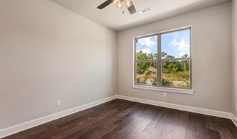 2 Hebrides Cir, Bella Vista, AR 72715