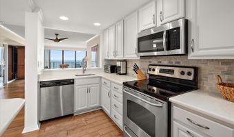 403 N EDGEWATER HOUSE Rd 403N, Bethany Beach, DE 19930