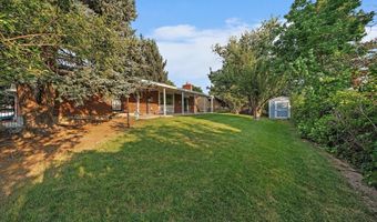 667 S Oswego Ct, Aurora, CO 80012