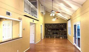 1410 Bains St, Albertville, AL 35950