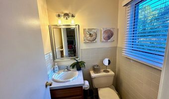 489 Wolcott St APT 25, Bristol, CT 06010