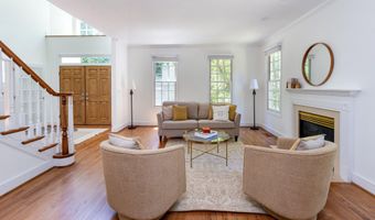 7009 PERSIMMON TREE Rd, Bethesda, MD 20817