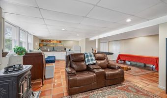 2835 Waterfront Ave, Algonquin, IL 60102