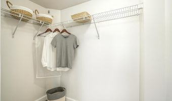 1205 GARFIELD St 808, Arlington, VA 22201