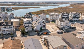 694 21st St, Avalon, NJ 08202
