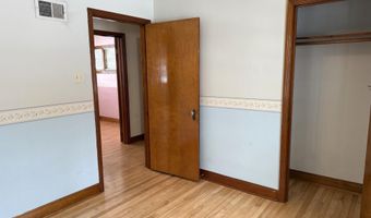 7892 OLD 101 Rd, Armstrong Creek, WI 54103