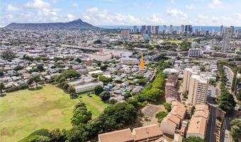 2915 Koali Rd C, Honolulu, HI 96826