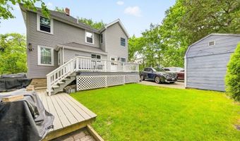 74 Rhinecliff St, Arlington, MA 02476