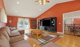49 Brown St, Attleboro, MA 02703