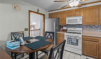 7 Laurel St, North Providence, RI 02911