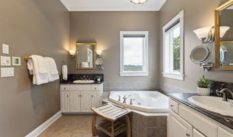 30 Daniel Trce, Burlington, CT 06013