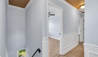 32 Belmont Ave, Bayville, NJ 08721