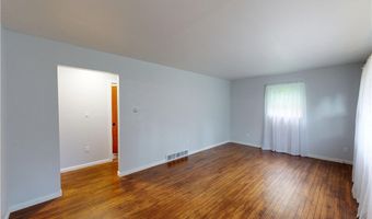 6490 Willow Way, Andover, OH 44003