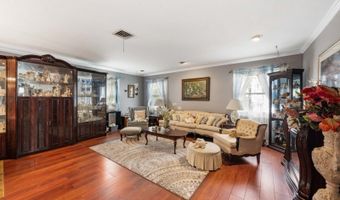 70 Northland Ln, Aberdeen Twp., NJ 07747