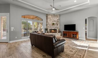 168 Bobby Lynn, Adkins, TX 78101