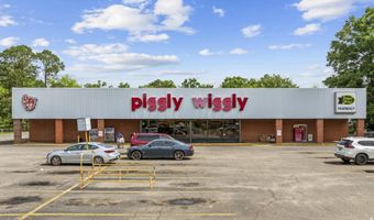 15 W Ashland St, Andrews, SC 29510