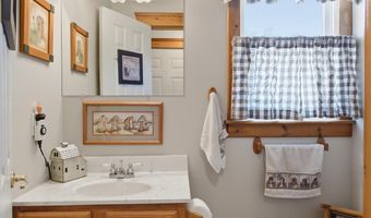 399 Trenton Ave N, Bayville, NJ 08721