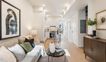 733 8TH St SE 302, Washington, DC 20003