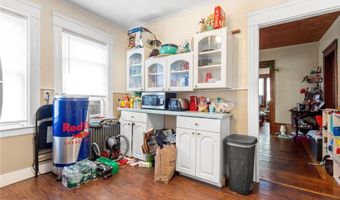 9 Southern St, Cranston, RI 02920