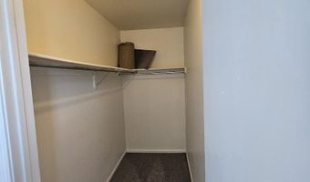 33 FIELDSTONE Ct, Dover, DE 19904