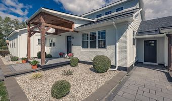 917 McDonald Dr, Amsterdam, NY 12070