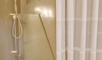 249 Auburn Dr, Alexander City, AL 35010