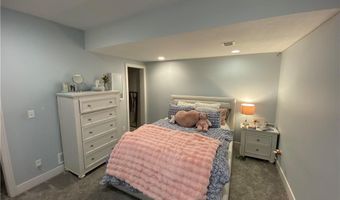 17895 168th St, Basehor, KS 66007