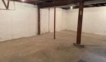 813 16th St, Aurora, NE 68818
