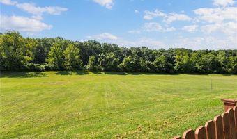 638 Oak Springs Trail Dr, Ballwin, MO 63021