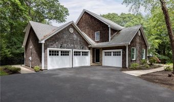 258 Woodridge Dr, North Kingstown, RI 02874