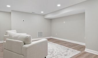 370 SHERMAN Ave, Arnold, MD 21012