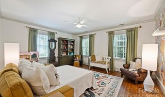 2119 Dilworth Rd E, Charlotte, NC 28203