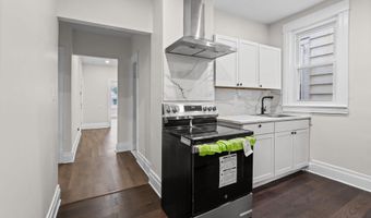 31 Bertha St, Albany, NY 12209