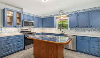 1125 Van Dusen Dr, Ann Arbor, MI 48103