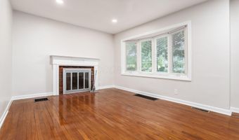 884 S Chesterfield Rd, Columbus, OH 43209