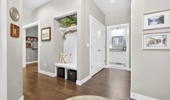 1608 STANTON Cir, Appleton, WI 54915
