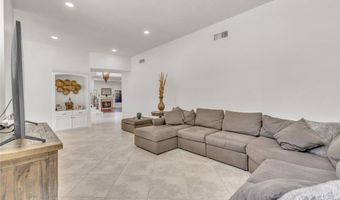 6066 Lake Lindero Dr, Agoura Hills, CA 91301