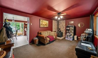 105 Lenape Trl, Albrightsville, PA 18210