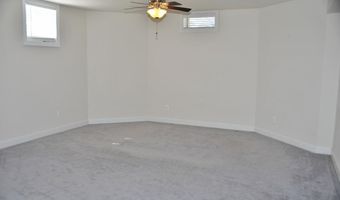 7582 VENTURE Dr, Alexandria, VA 22315