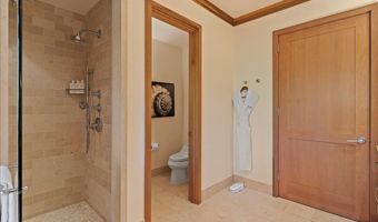 1 Bay Dr 5104, Lahaina, HI 96761
